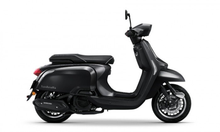 05-1785915637-lambretta-j-125-moi-duoc-hoi-sinh-voi-cong-nghe-hien-dai-san-sang-canh-tranh-honda-sh-mode-125