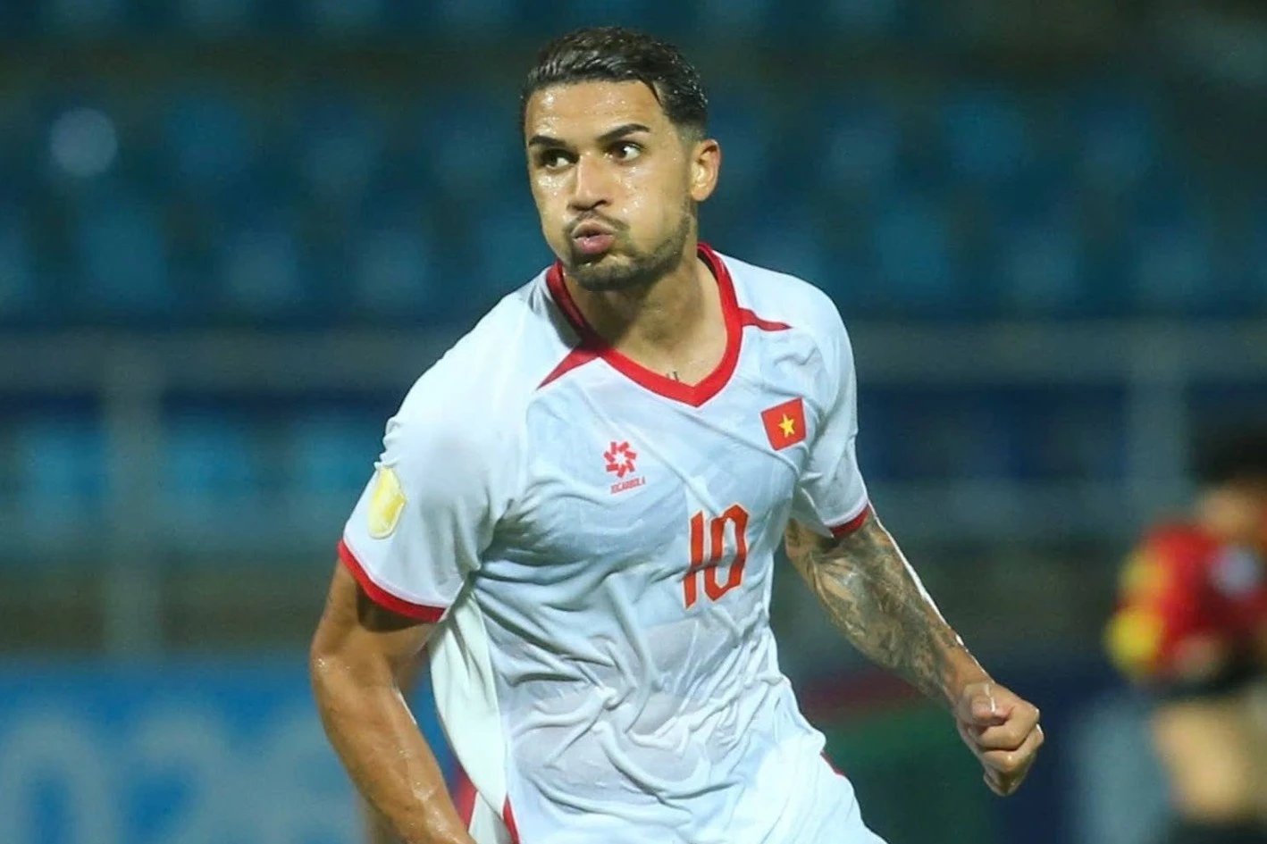 05-1785922002-hoang-hen-khau-chien-sao-nhap-tich-indonesia-gay-chu-y