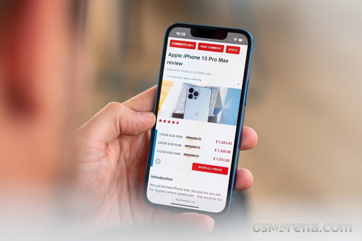 06-1786000594-day-la-iphone-re-nhat-viet-nam-co-man-oled-camera-kep-va-5g-van-cuc-ngon-so-voi-iphone-17