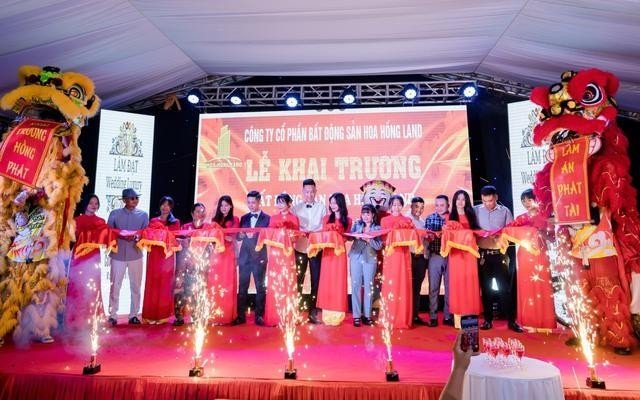 Bất ngờ: Huấn Hoa Hồng từng là Chủ tịch công ty bất động sản với slogan nổi tiếng “có làm thì mới có ăn”- Ảnh 2.