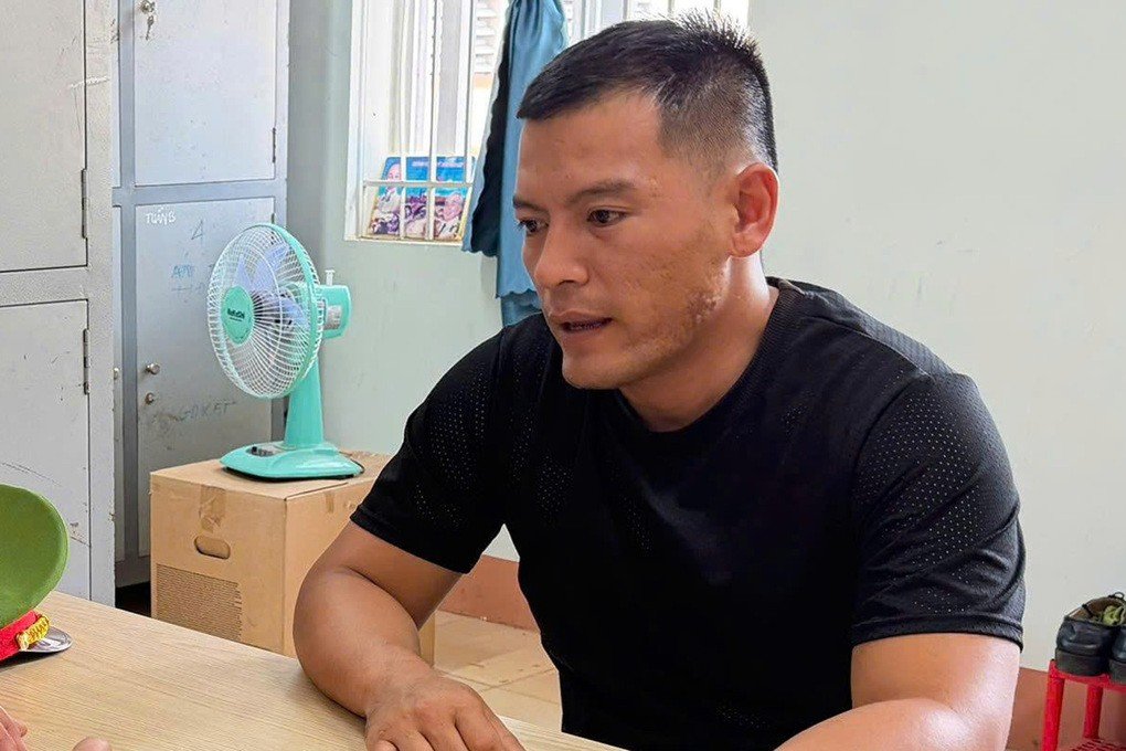 Đào Minh Thuận tại cơ quan điều tra. Ảnh: Ngọc Oanh