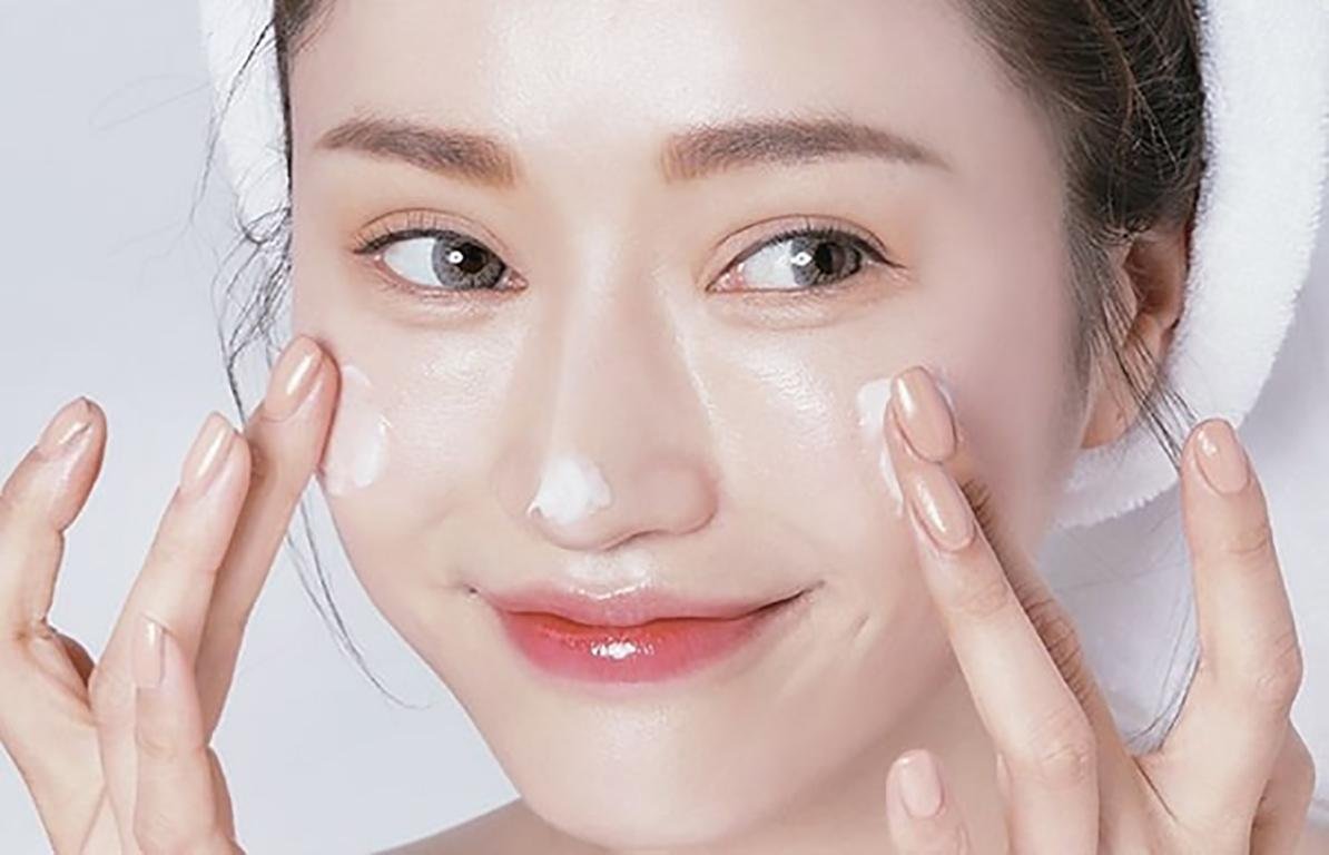 Bí quyết chọn kem dưỡng ẩm phù hợp với từng loại da mùa dịch