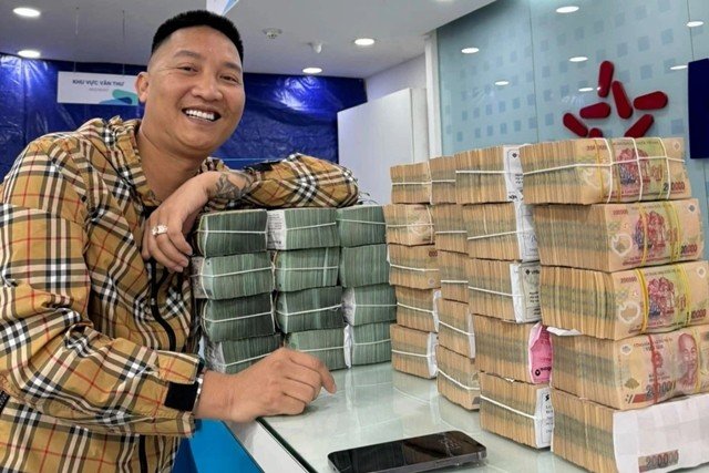 08-1786184285-ly-do-that-su-khien-giang-ho-mang-huan-hoa-hong-chi-co-9-ngon-ruoi