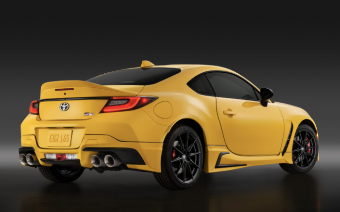 09-1786290966-toyota-gr86-2026-ra-mat-chuan-muc-xe-the-thao-gia-re-488-trieu-co-dau-lai-subaru-brz