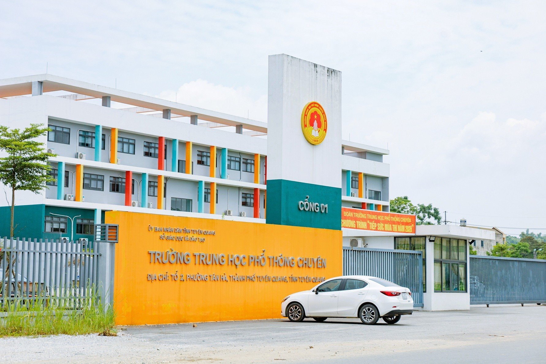 10-1786316697-bo-gd-dt-len-tieng-ve-phuong-an-xet-tuyen-dai-hoc-cho-328-thi-sinh-o-tuyen-quang