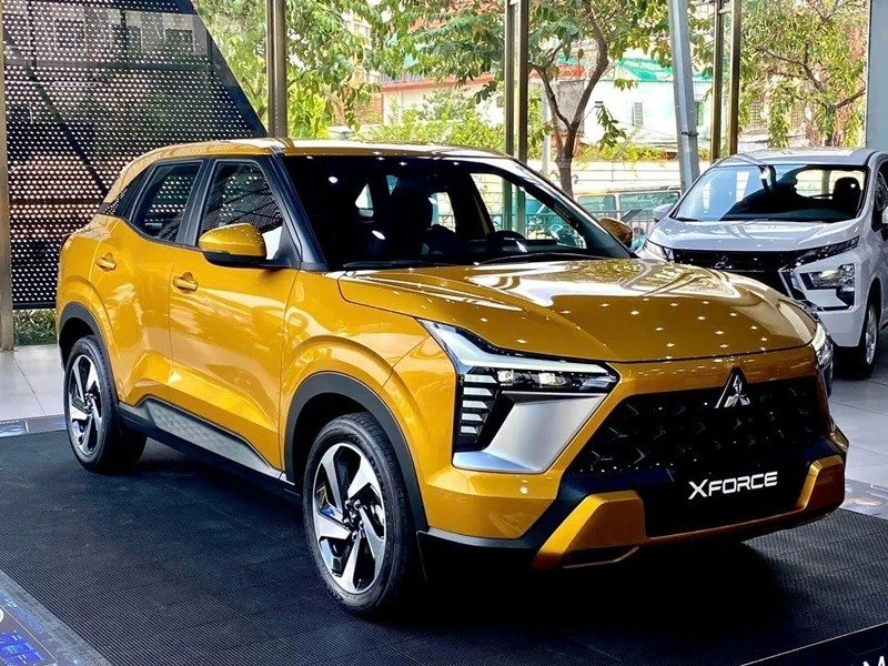 10-1786328997-oat-suv-hang-b-dong-loat-giam-gia-thang-8-co-xe-duoc-giam-hon-250-trieu-dong