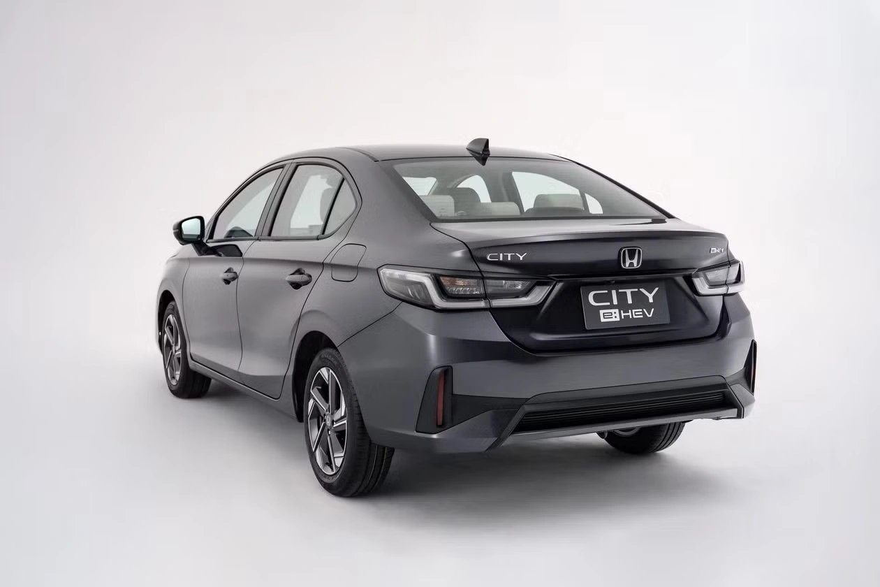 10-1786332733-honda-city-2026-ruc-rich-ve-viet-nam-nhieu-chi-tiet-moi-lo-dien