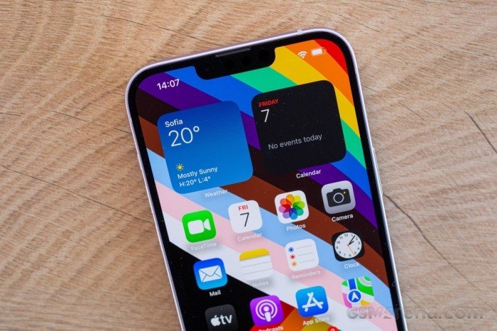 11-1786436457-day-la-iphone-pin-trau-man-lon-choi-game-ngon-re-nhat-viet-nam-trong-thang-8-khong-qua-thua-iphone-17