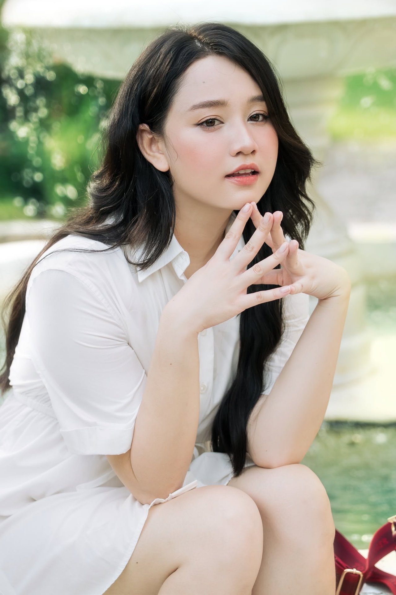 12-1786499086-truc-anh-mat-biec-khoe-voc-dang-gon-gang-qua-ong-kinh-camera-thuong-sau-khi-giam-25kg