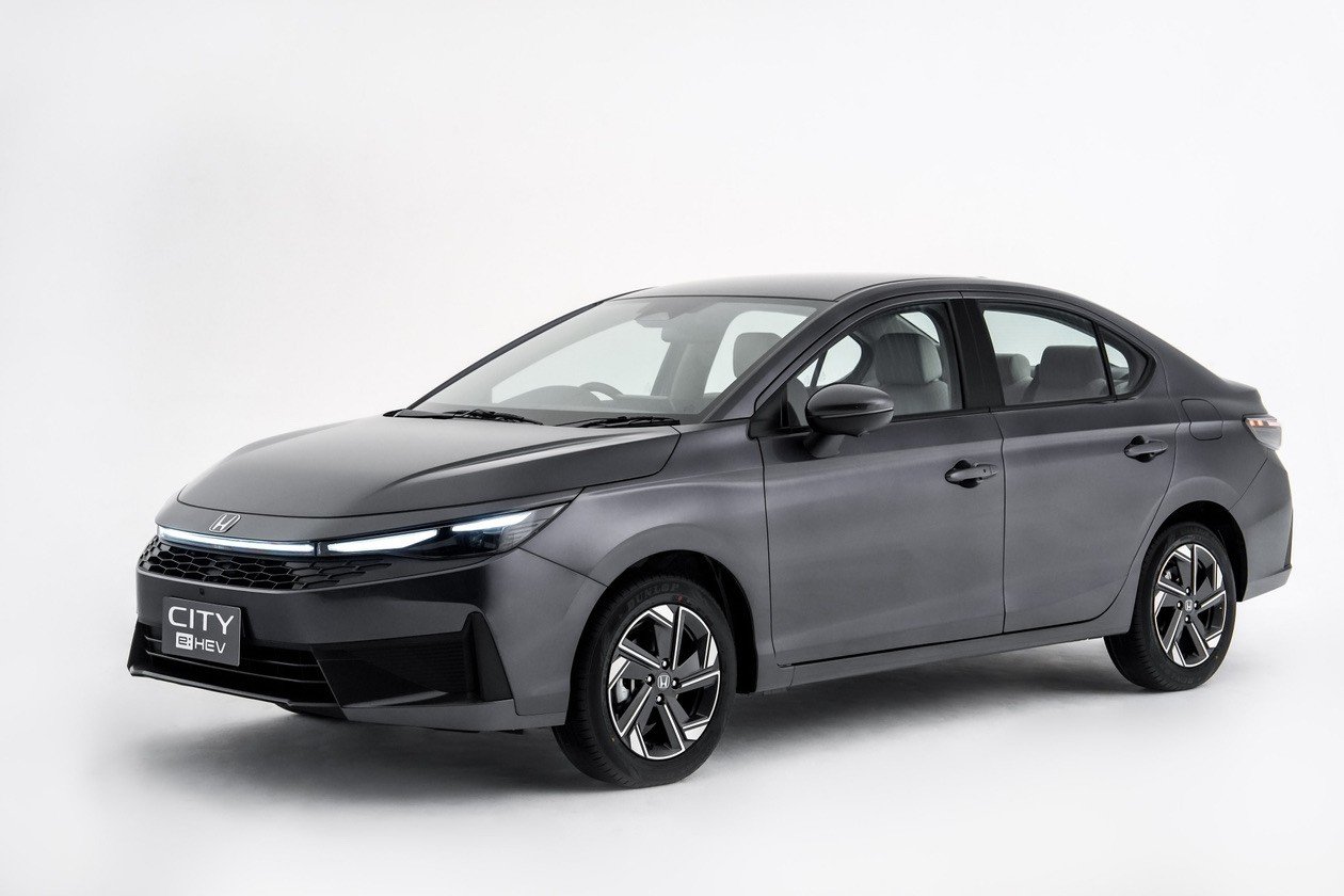 12-1786502732-honda-city-2026-bat-ngo-xuat-hien-khong-che-chan-tai-nha-may-viet-nam-san-sang-dau-vios-va-accent