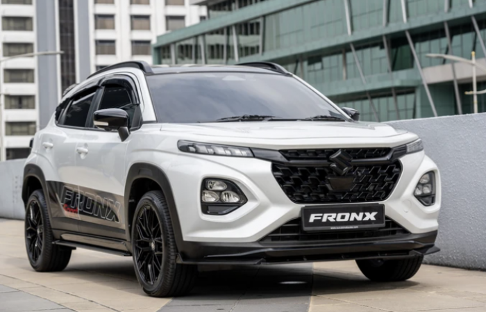 12-1786517387-suzuki-jimny-xl7-hybrid-va-fronx-dong-loat-uu-dai-trong-thang-82026-co-mau-giam-toi-120-trieu