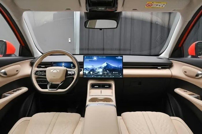 14-1786676591-doi-thu-suv-hang-c-cua-cx-5-tucson-lo-dien-242-ma-luc-gia-tu-425-trieu