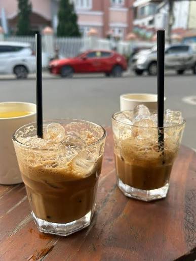 Điều gì xảy ra khi bạn uống cafe mỗi ngày?? ☕️👇