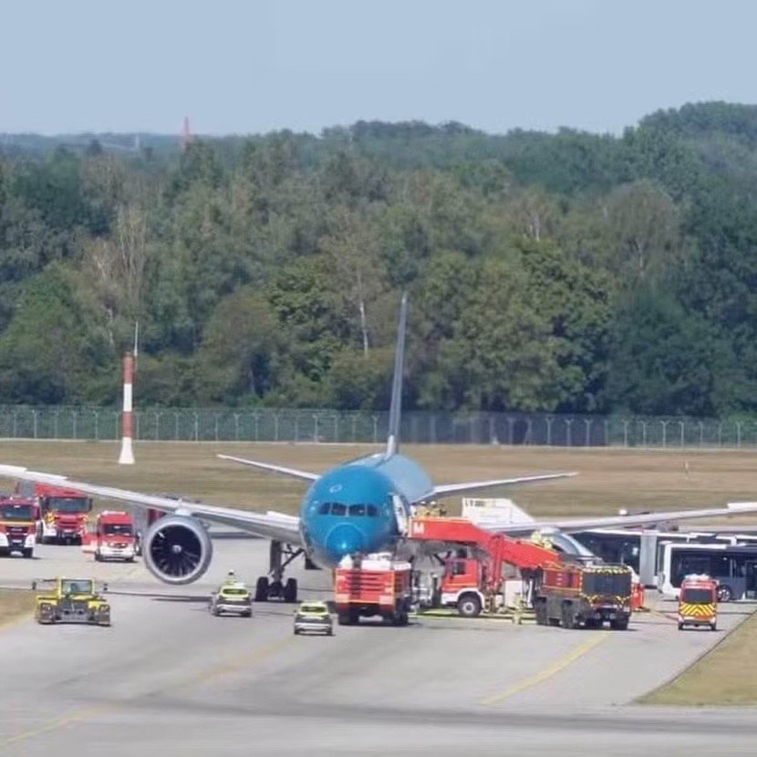 18-1787038253-bo-xay-dung-chi-dao-dieu-tra-su-co-chuyen-bay-vietnam-airlines-tai-munich