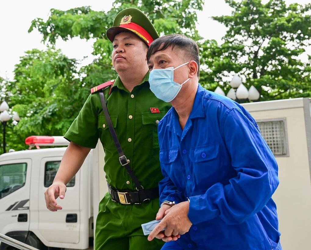 18-1787067552-cuu-thu-truong-nguyen-ba-hoan-nhan-tien-nhung-van-lam-dung-quy-dinh