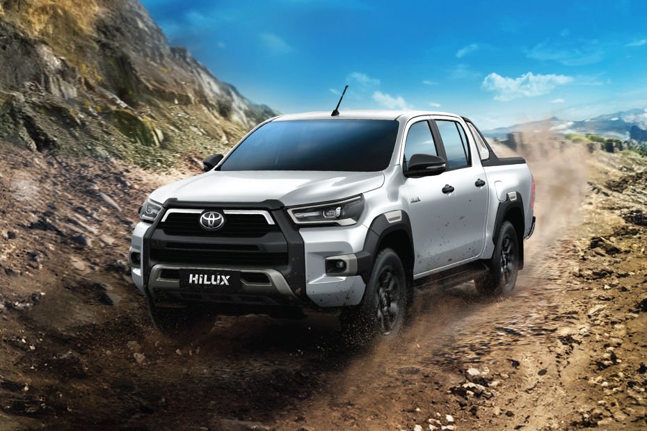Toyota Hilux 2.4L 4x4 MT - Giá, Đánh Giá tại Vietnam | Zigwheels