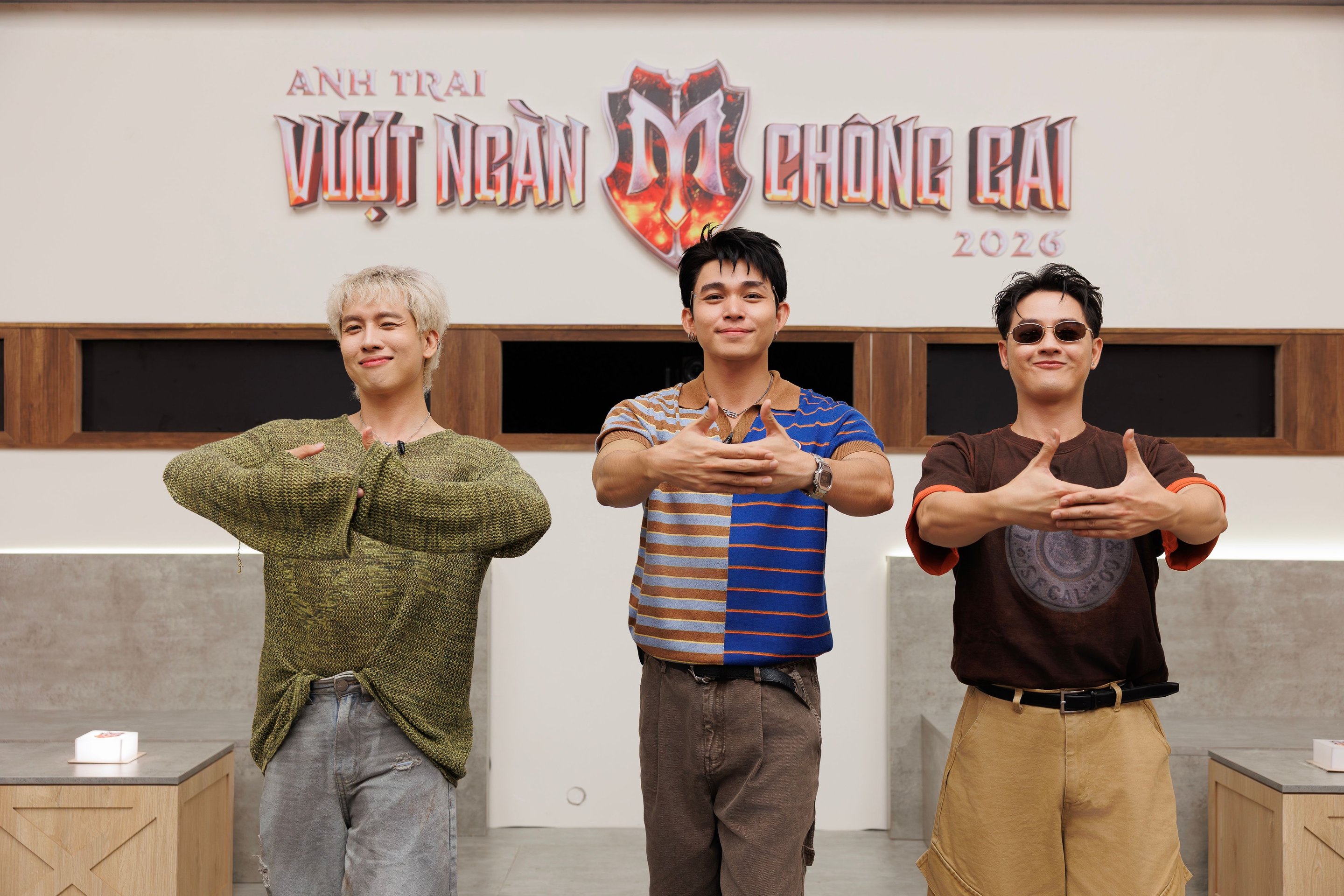 21-1787298908-do-phu-song-qua-day-de-doa-suc-hut-cua-jun-pham-tai-anh-trai-vuot-ngan-chong-gai-2026