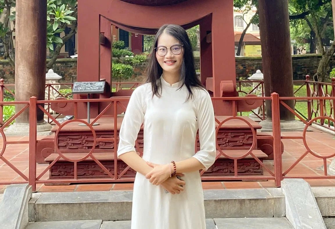 22-1787364213-tu-co-gai-suyt-truot-y-ha-noi-den-thu-khoa-sau-6-nam