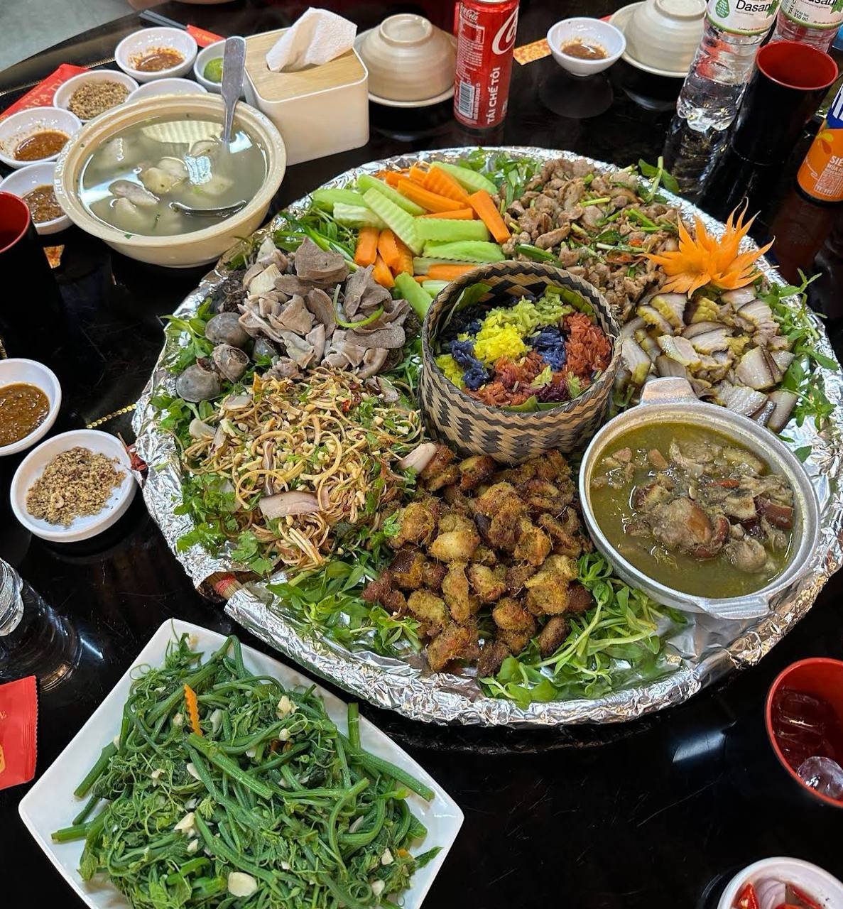 23-1787473932-nha-hang-thang-co-ngua-sapa-tv-hoat-dong-ra-sao