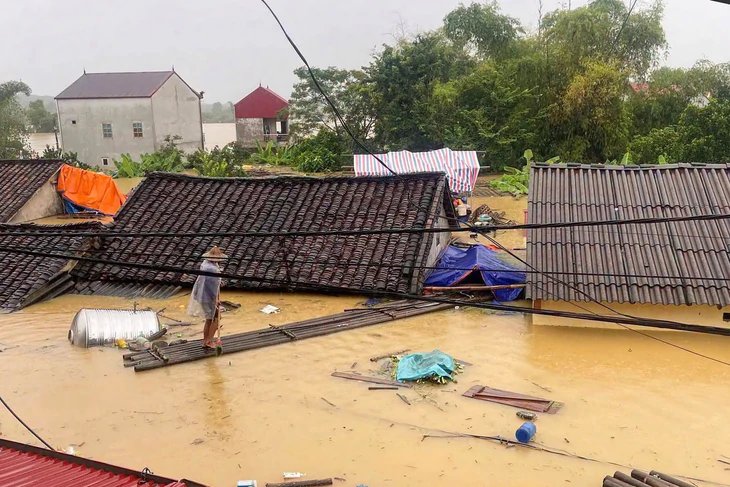 25-1787657379-vi-sao-bao-so-4-narra-co-quy-dao-di-thuong-xoay-van-suot-6-ngay-tren-vinh-bac-bo