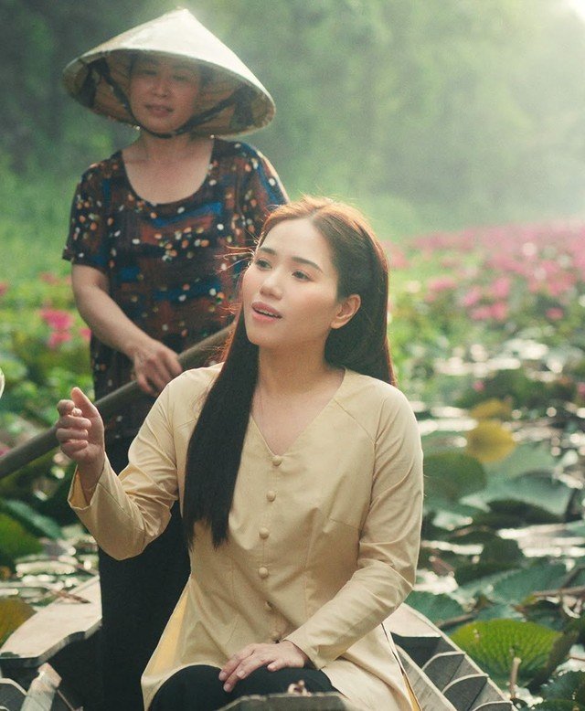 26-1787716156-thuy-chi-gay-bat-ngo-voi-ca-khuc-ve-mien-tay-lan-dau-hat-sang-tac-cua-bo-ruot-sau-21-nam-su-nghiep