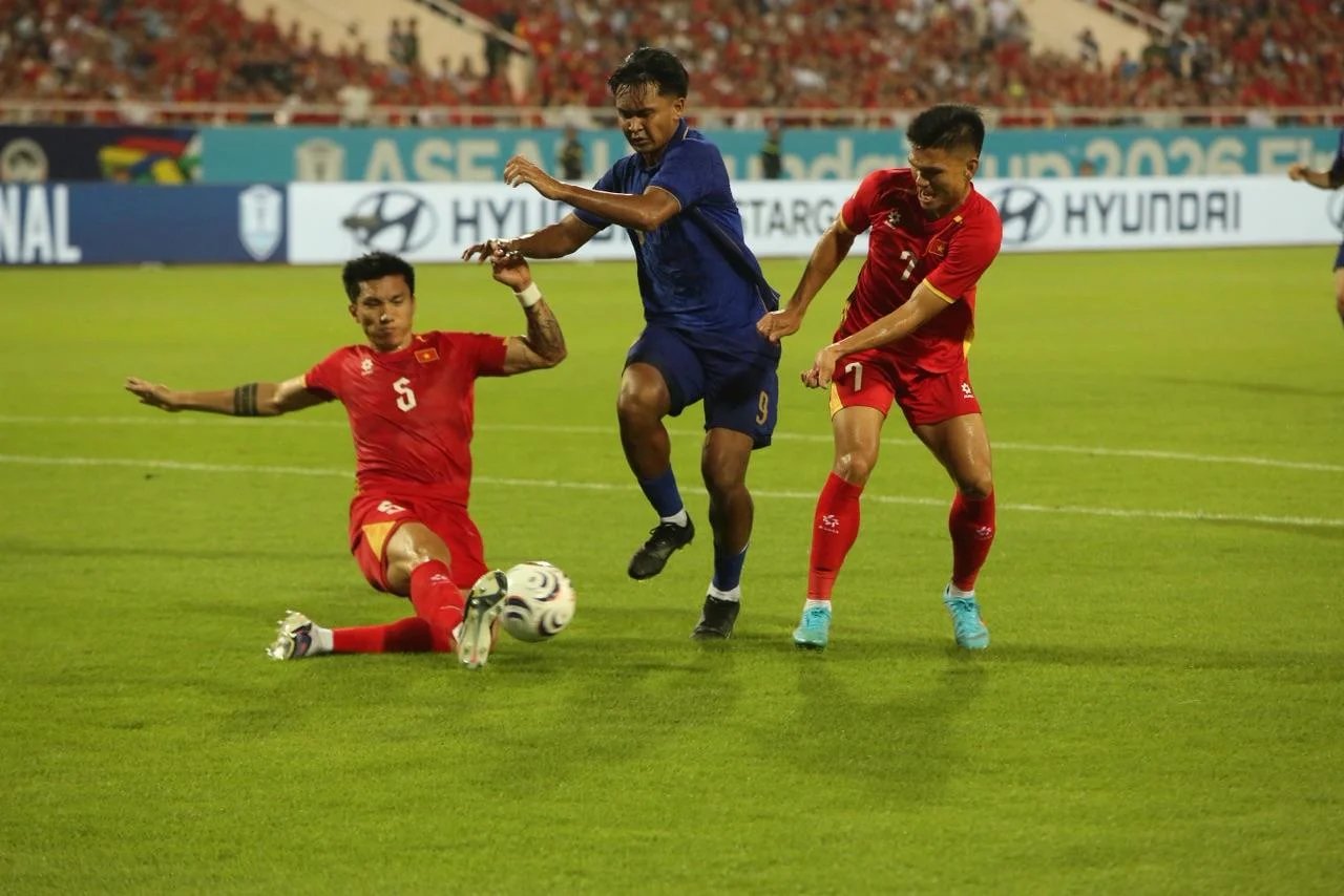 26-1787759928-viet-nam-bao-ve-thanh-cong-ngoi-vuong-asean-cup-sau-tran-chung-ket-nghet-tho-voi-thai-lan