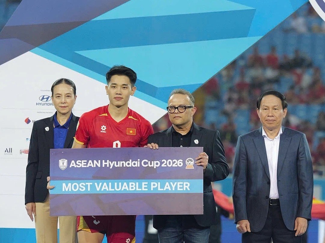 27-1787785832-danh-hieu-cau-thu-xuat-sac-nhat-asean-cup-2026-goi-ten-nguyen-dinh-bac