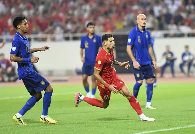 27-1787786467-viet-nam-thang-nghet-tho-truoc-thai-lan-lam-nen-cot-moc-lich-su-tai-asean-cup-2026