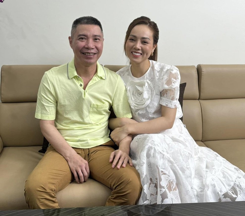 27-1787814810-khoanh-khac-doi-thuong-cua-nsnd-cong-ly-va-ba-xa-khien-dan-mang-bat-cuoi