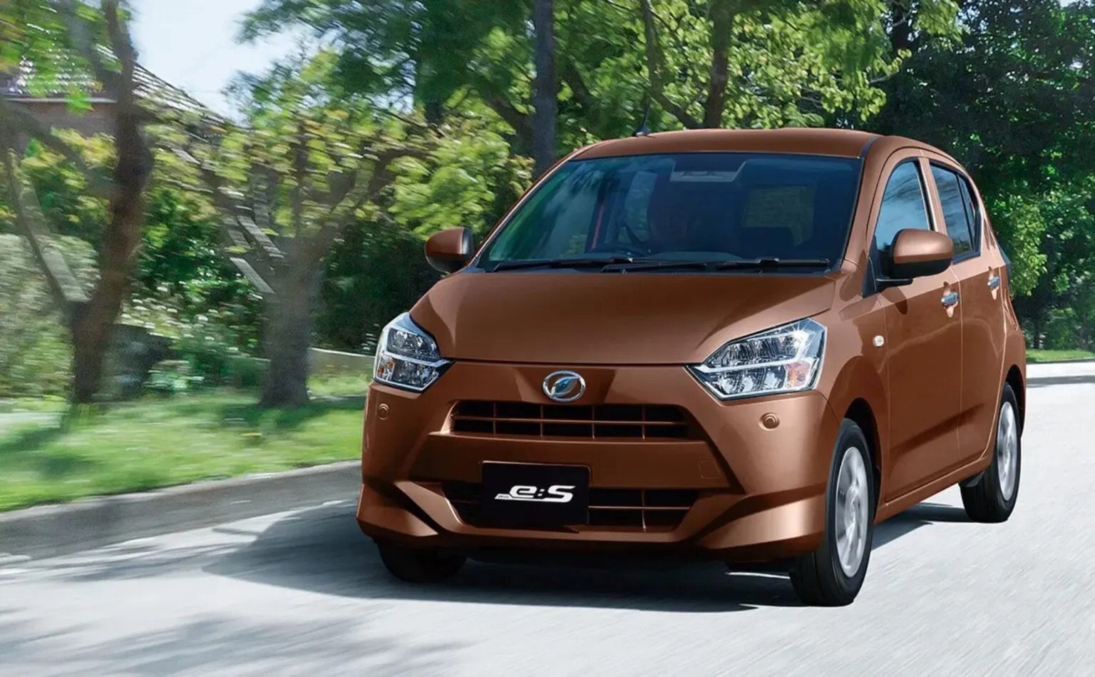 31-1788109714-thuong-hieu-truc-thuoc-toyota-ra-mat-o-to-gia-sieu-re-chi-180-trieu-di-100km-het-37-lit-xang