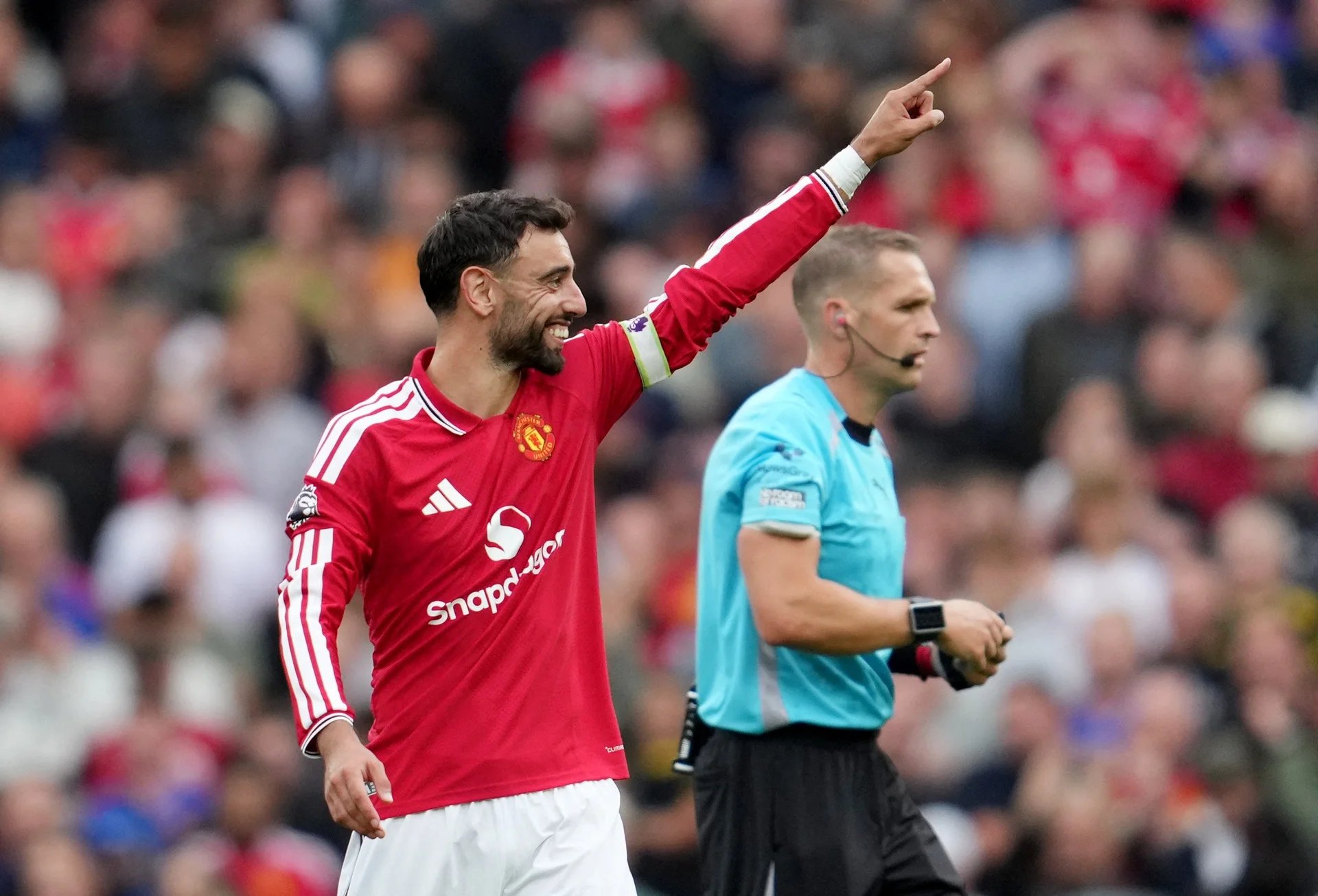 31-1788133544-bruno-fernandes-ruc-sang-mu-nguoc-dong-ha-ipswich-5-2