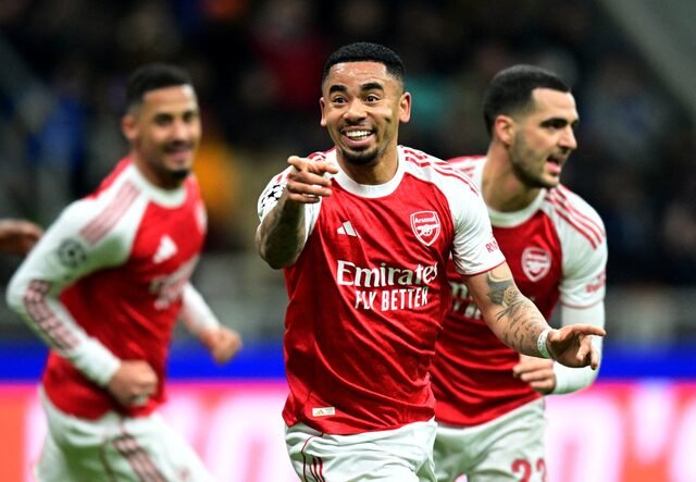 31-1788145236-het-hy-vong-chieu-mo-julian-alvarez-barcelona-ky-hop-dong-voi-gabriel-jesus