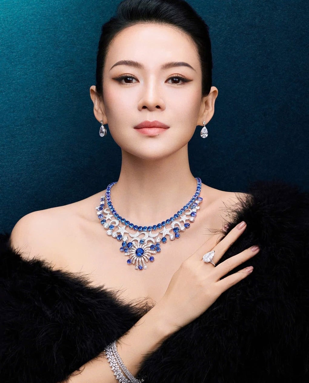 Chương Tử Di đối đầu cả showbiz, "gây thù chuốc oán" với toàn tên tuổi hạng A! - Ảnh 2.