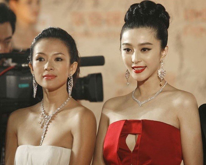 Chương Tử Di và những cuộc 'long tranh hổ đấu' với loạt mỹ nhân | Znews.vn