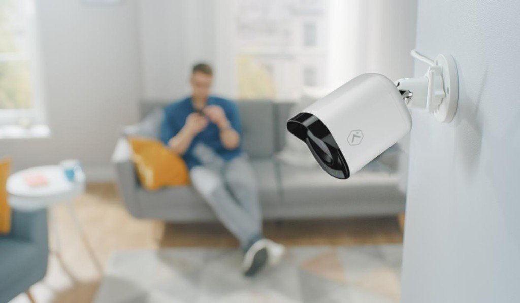 Lời khuyên dành cho các gia đình bật chế độ ghi hình của camera an ninh 24/7 - Ảnh 2.