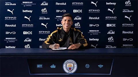 02-1788313924-man-city-ra-mat-sieu-bom-tan-enzo-fernandez