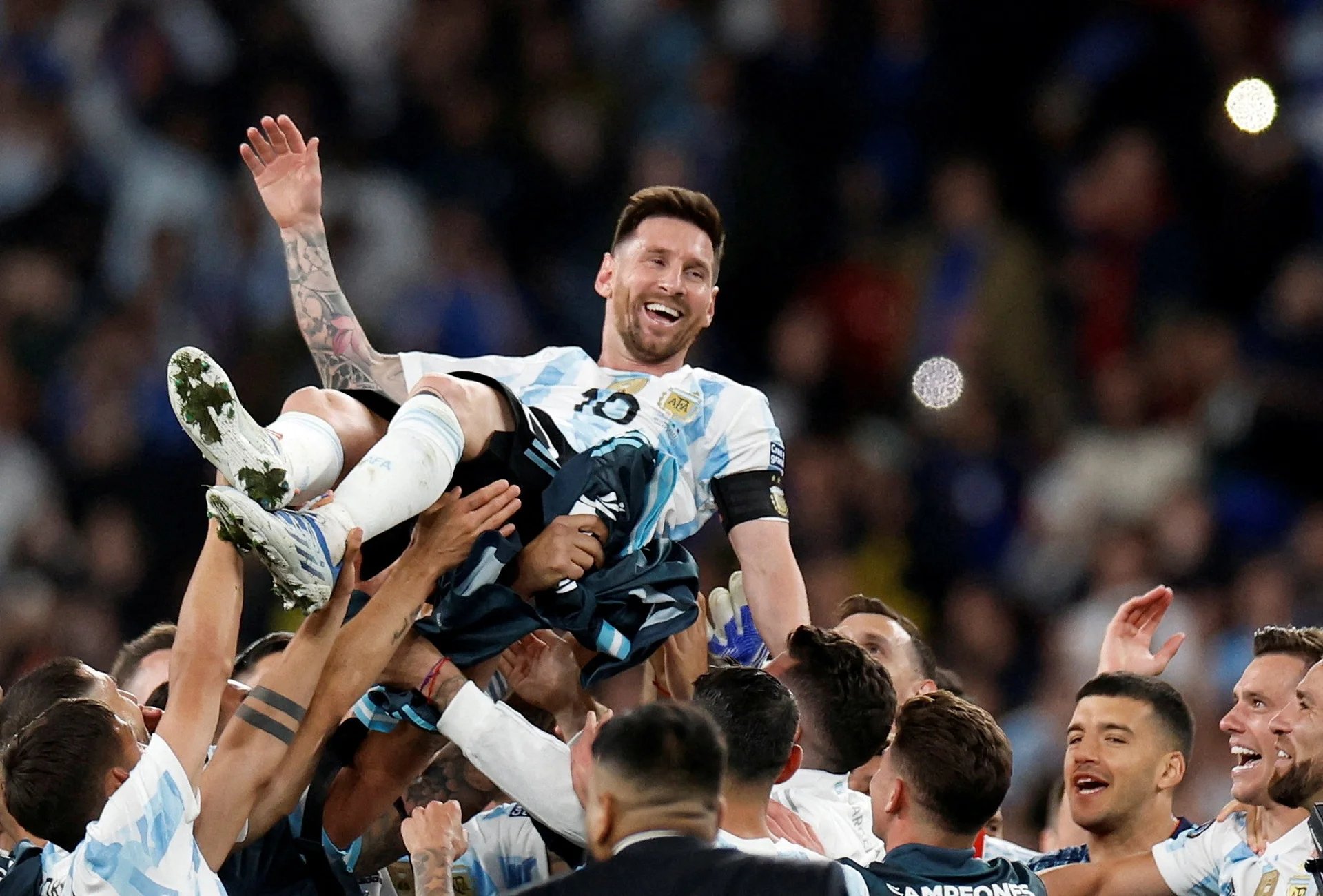 02-1788332030-messi-bat-ngo-khep-lai-hanh-trinh-voi-argentina-khi-chua-ai-nghi-toi