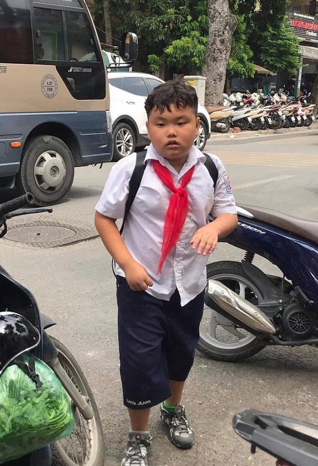 05-1788591939-loat-meme-khai-giang-huyen-thoai-goi-ten-bi-beo-con-trai-nsnd-xuan-bac-o-tuoi-17-gio-ra-sao