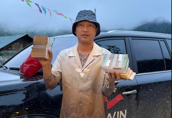 05-1788599447-dung-hinh-anh-huan-hoa-hong-lap-fanpage-gia-giang-bay-lua-hang-tram-nguoi-vay-tien-online