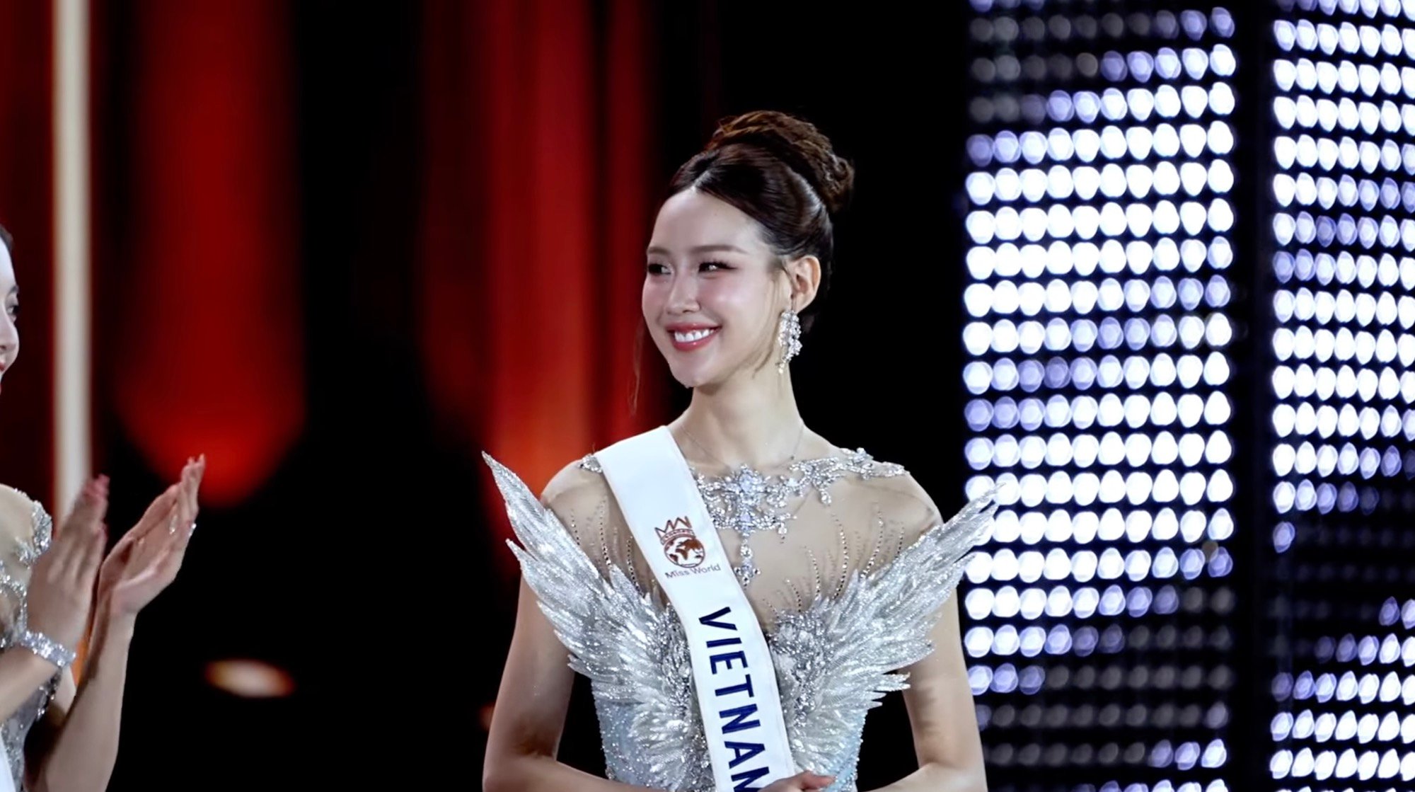 05-1788624268-chung-ket-miss-world-bao-ngoc-chinh-thuc-ghi-ten-vao-top-6