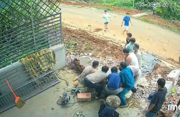06-1788649842-tru-be-tong-do-sap-khi-thao-do-cong-mot-cong-nhan-tu-vong-o-lam-dong