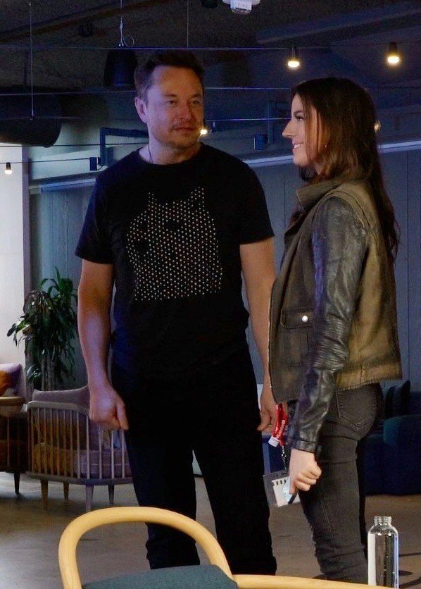 Doanh nhân Elon Musk và Ashley St. Clair trong một cuộc hẹn năm 2023. Ảnh:X/@stclairashley