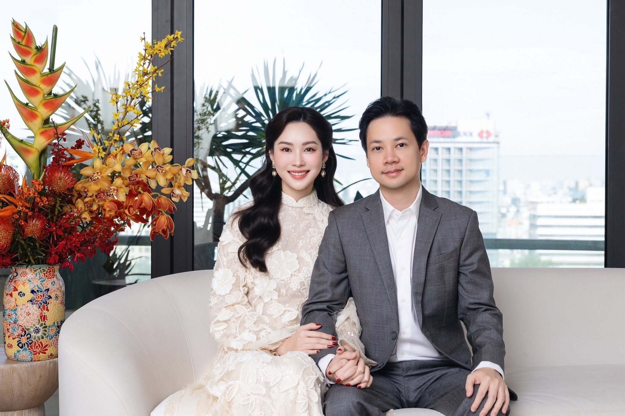 10-1789030104-tung-2-lan-tu-choi-miss-world-hoa-hau-viet-nam-gio-co-cuoc-song-ra-sao