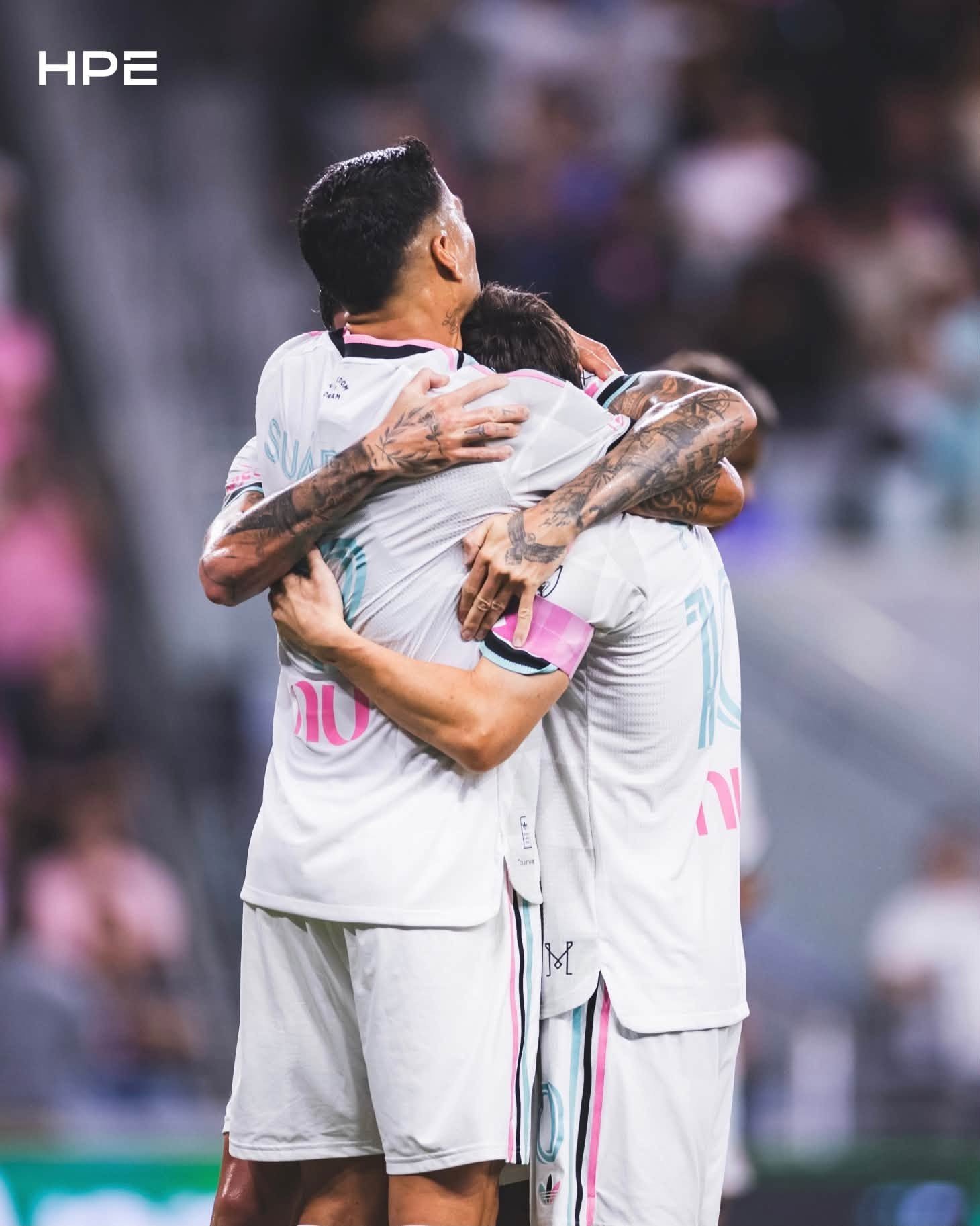 13-1789272588-messi-ghi-sieu-pham-inter-miami-van-danh-roi-chien-thang-phut-bu-gio