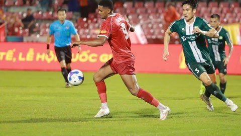 Đồng Nai (phải) thua trận thứ 2 tại V.League 2026/17. Ảnh - Đức Cường