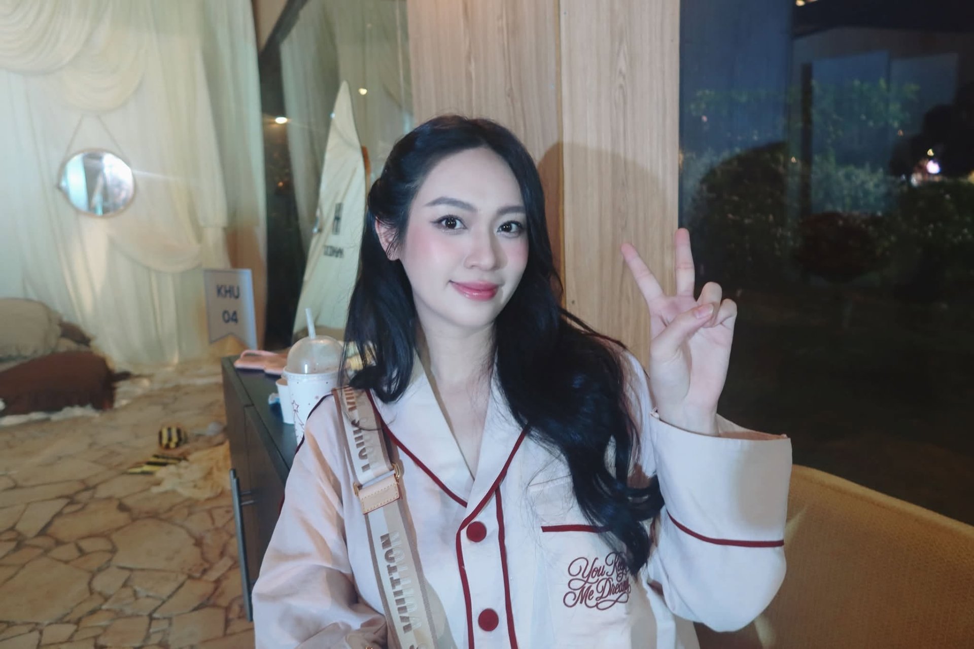 14-1789349277-diep-lam-anh-phat-thong-bao-khan-giua-dem-phan-ung-ra-sao-sau-khi-con-gai-xuat-hien-cung-vu-thuy-quynh