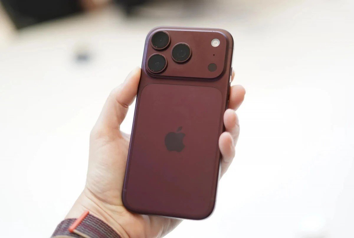 14-1789368135-iphone-18-pro-max-ban-thi-truong-my-lo-diem-khac-biet-bat-ngo-ve-linh-kien-mang