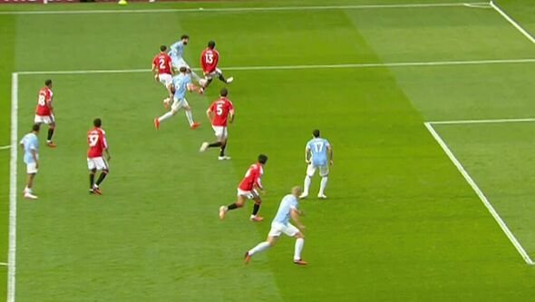 15-1789431401-hai-trong-tai-var-bi-ky-luat-sau-tran-derby-manchester-vi-sai-sot-nghiem-trong