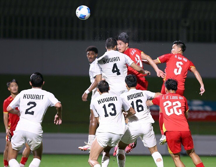 15-1789485143-hlv-dinh-hong-vinh-tiec-nuoi-khi-u23-viet-nam-hoa-kuwait-o-asiad-2026