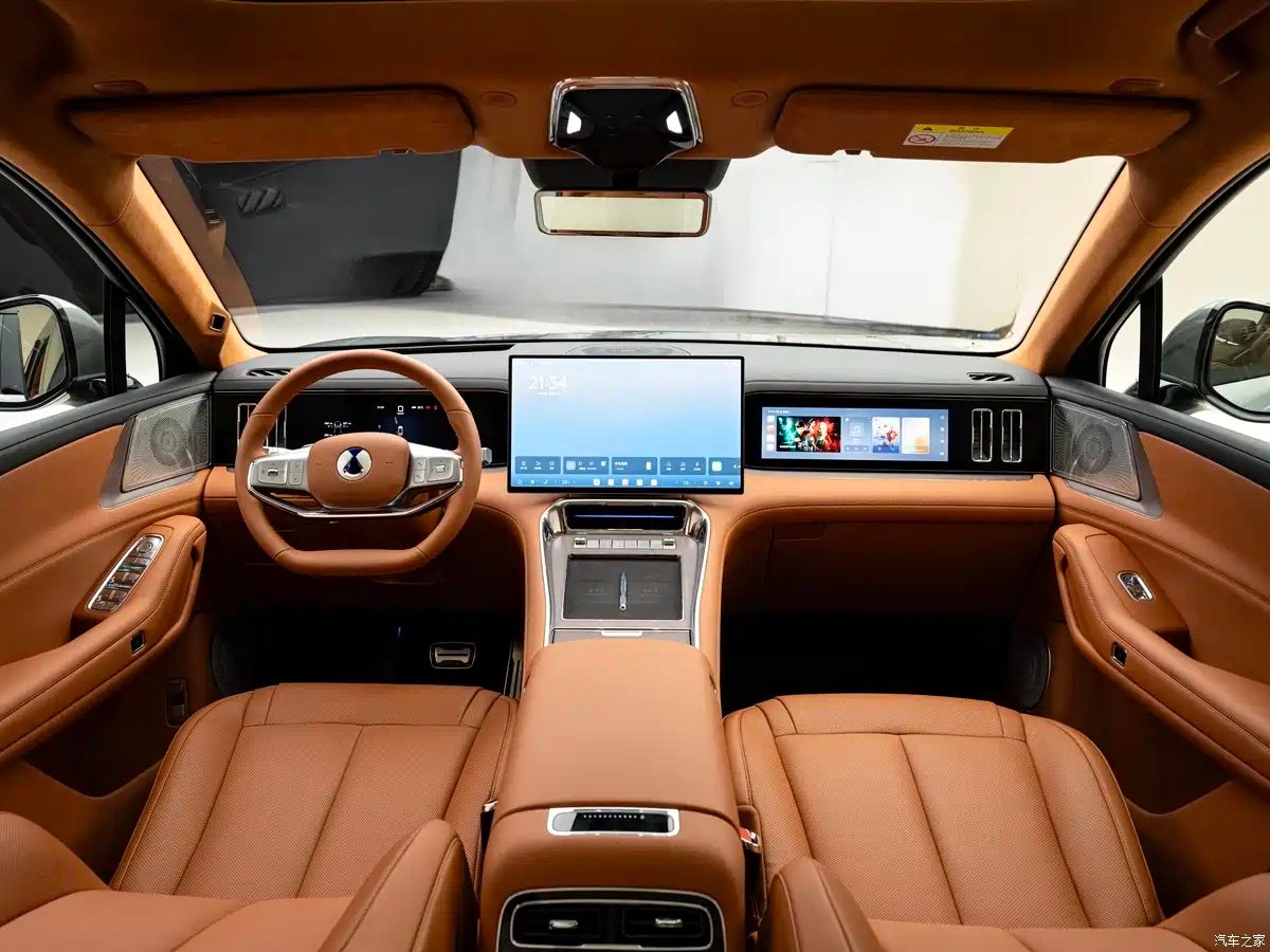 16-1789543595-byd-co-suv-dien-moi-gia-11-ty-dong-sach-chi-mat-vai-chuc-phut-day-dien-chay-1000km